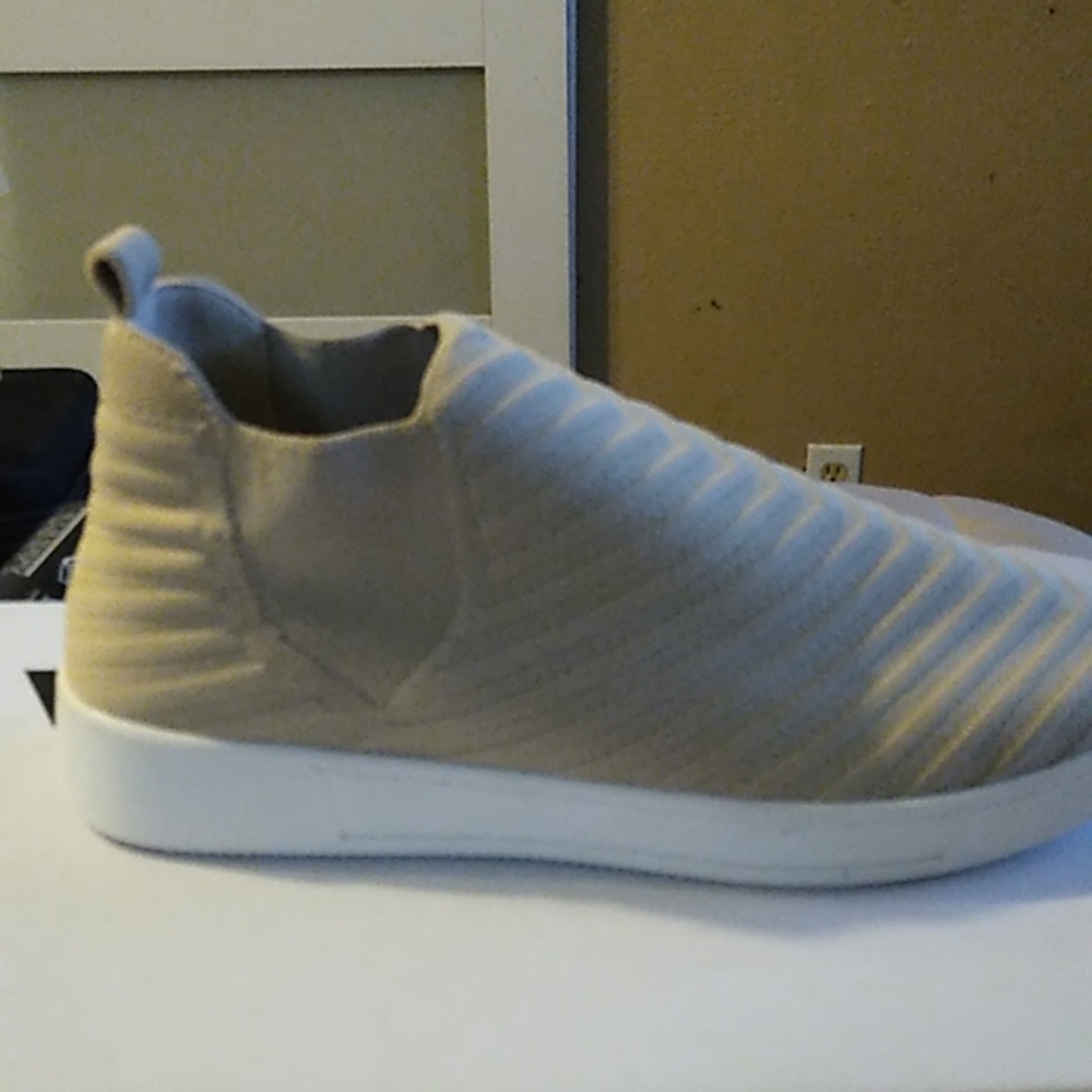 Sonoma 8 1/2 women's ankle booties